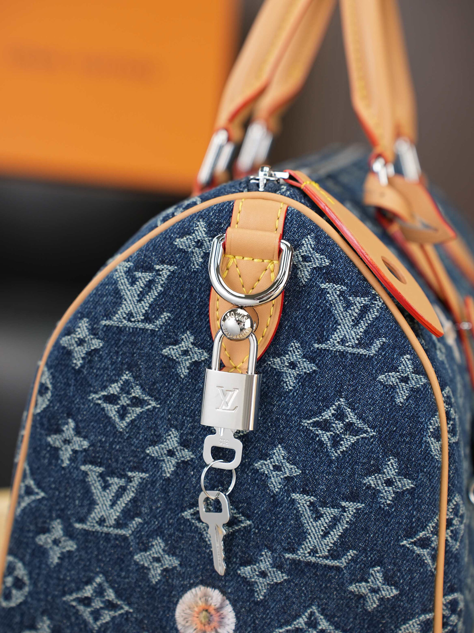 Speedy 30 Bandoulière Monogram Denim Crossbody Bag - Image 6