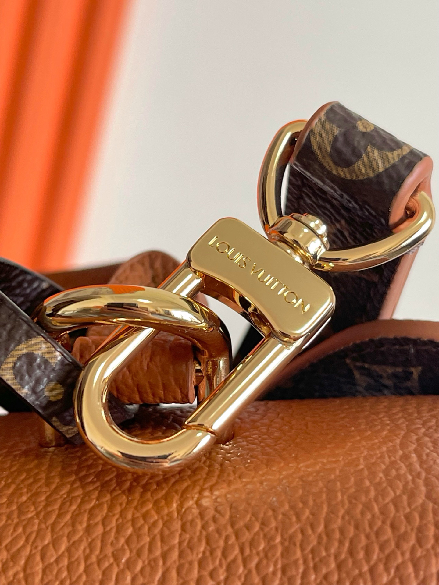 Louis Vuitton Madeleine BB Monogram Canvas Shoulder Bag - Image 6