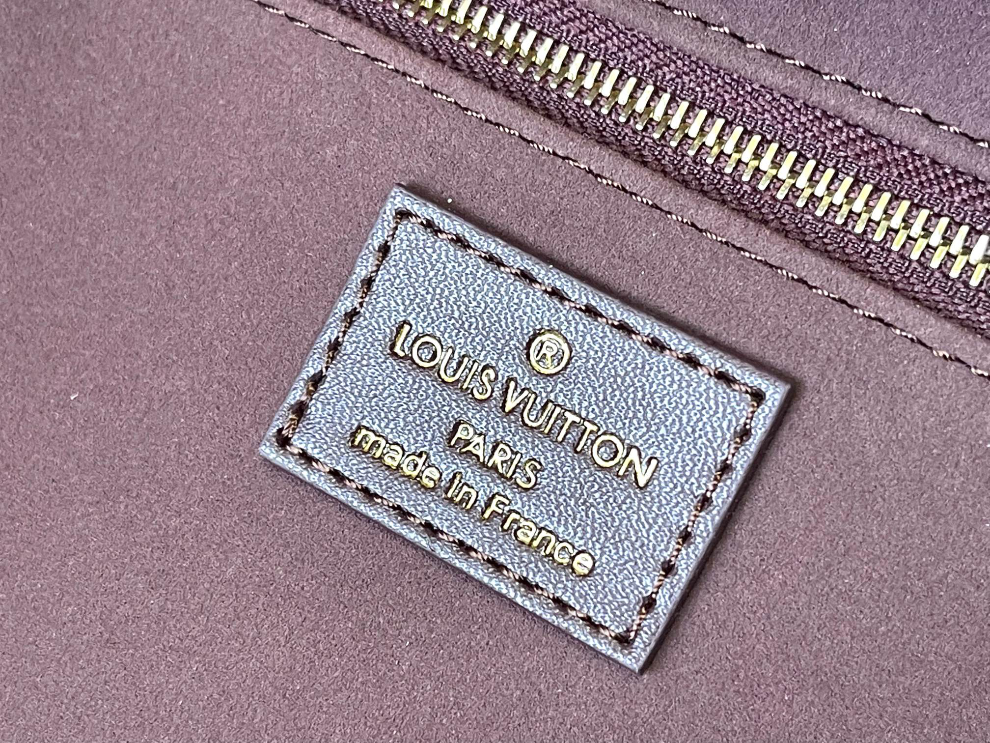 Louis Vuitton Neverfull MM Leather Tote Bag - Image 6