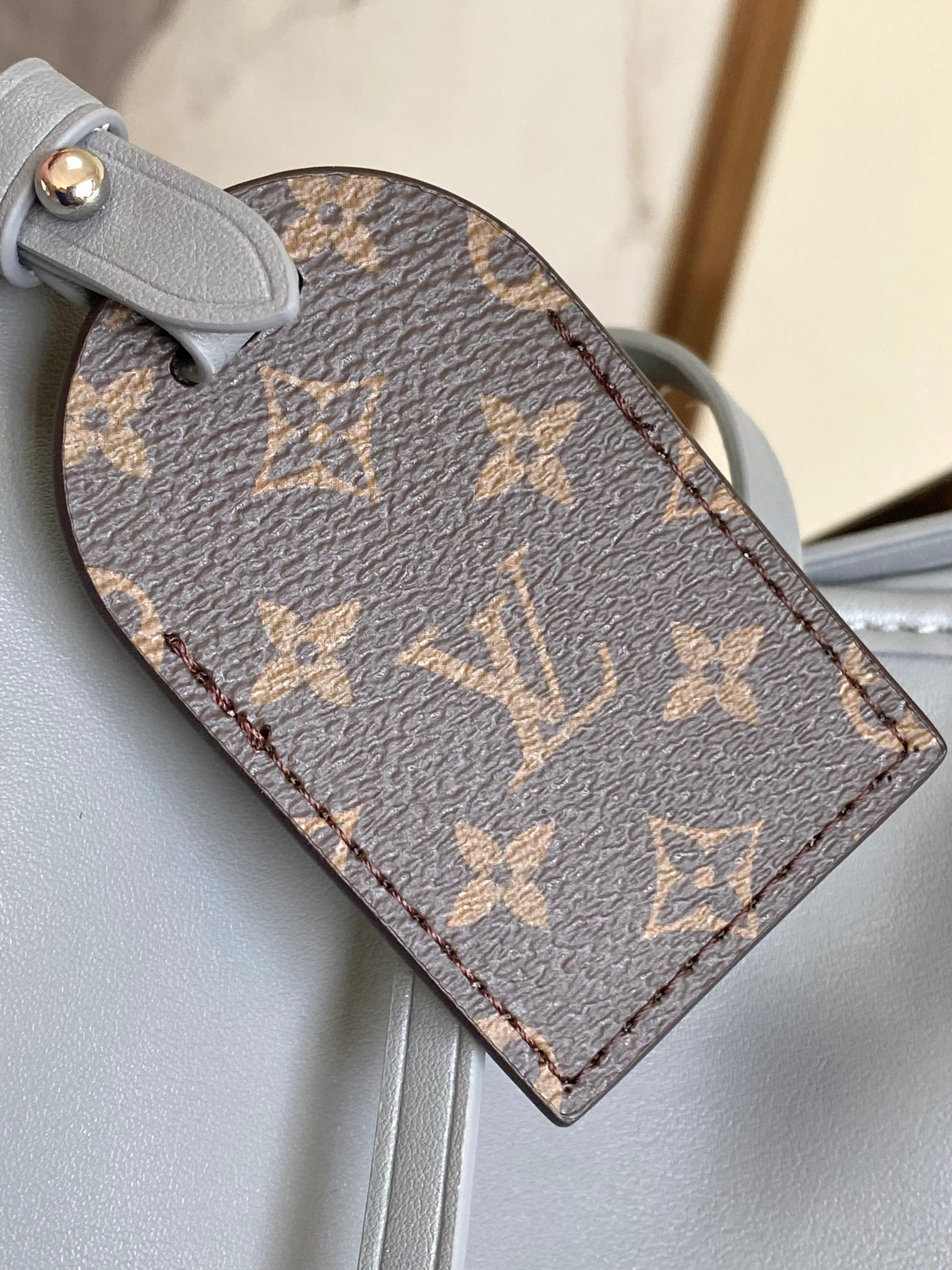 Medium CarryAll Dark Leather Crossbody Bag - Image 6