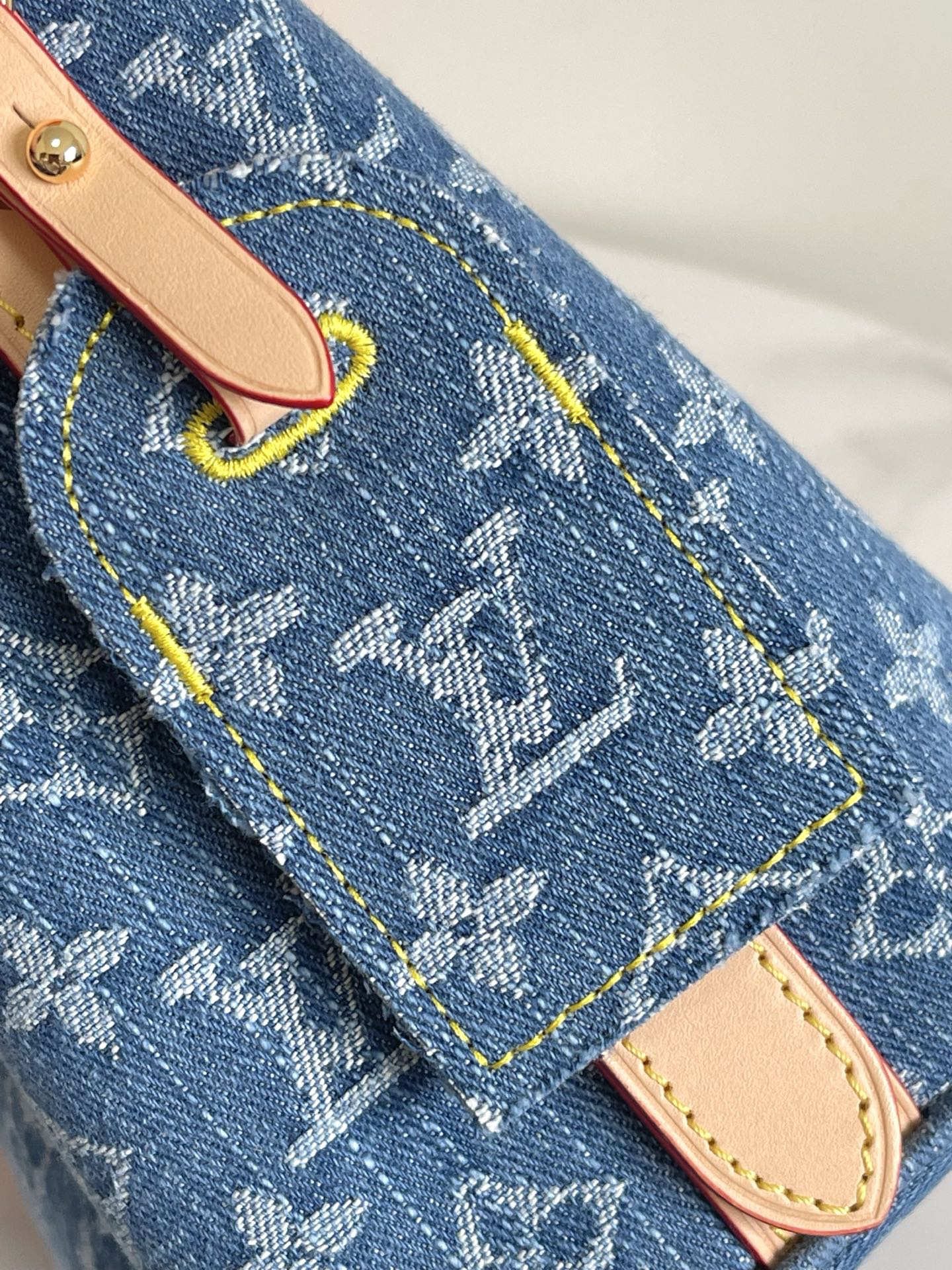 Louis Vuitton M28107 Denim All In BB Bucket Bag - Image 6