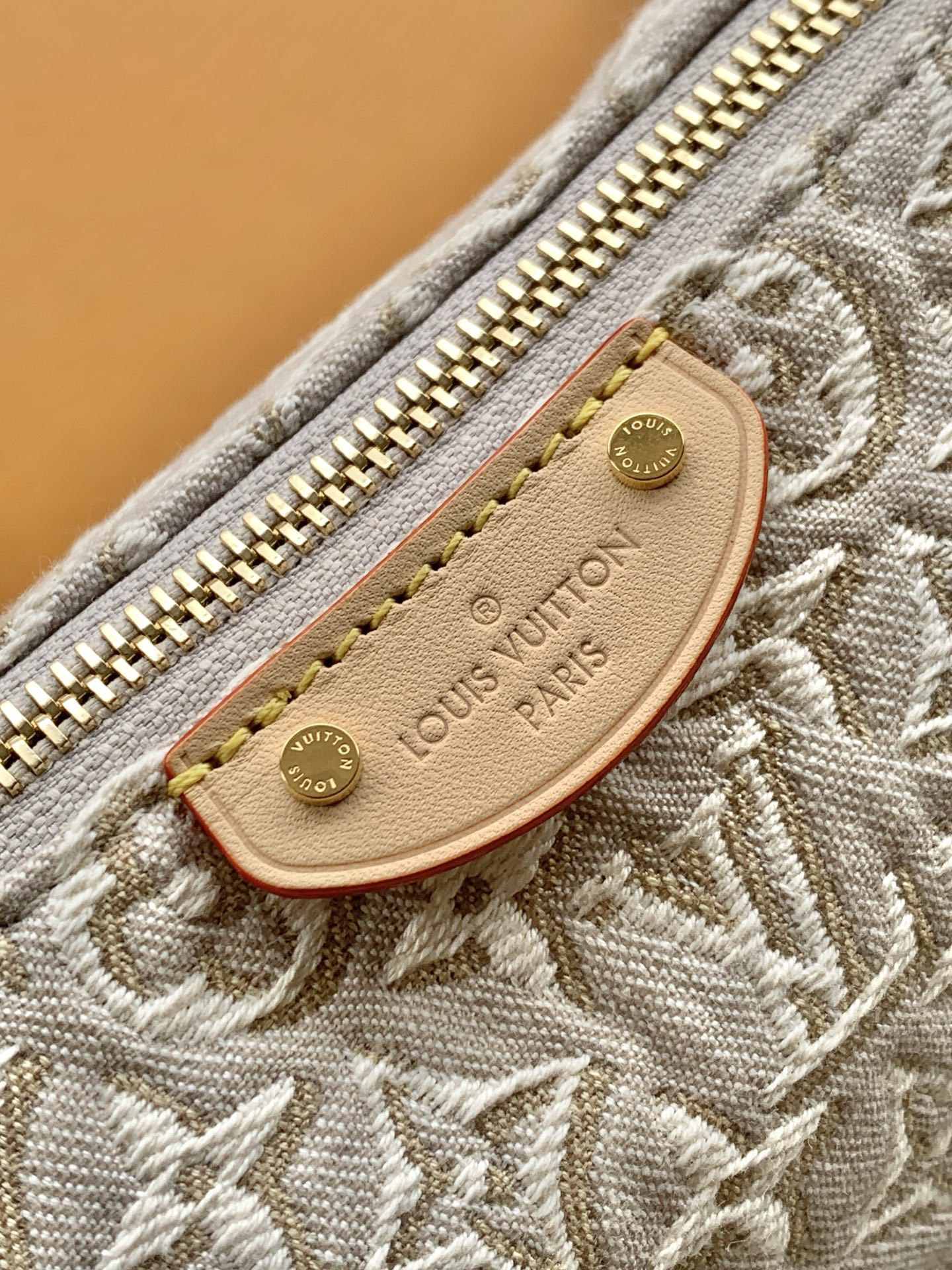 Pochette Hills Canvas Handbag M29879 - Image 6