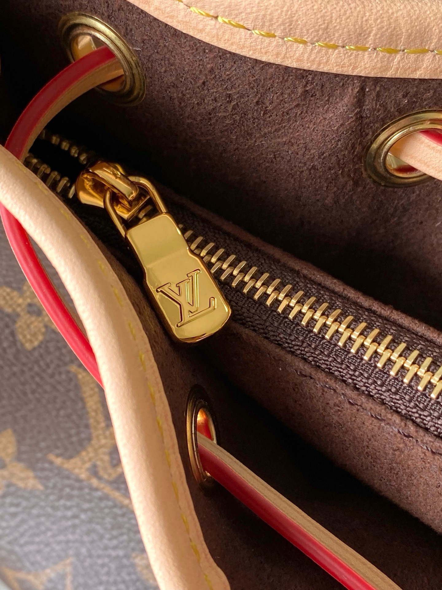 Louis Vuitton Nano Frivole Monogram Handbag M29537 - Image 6