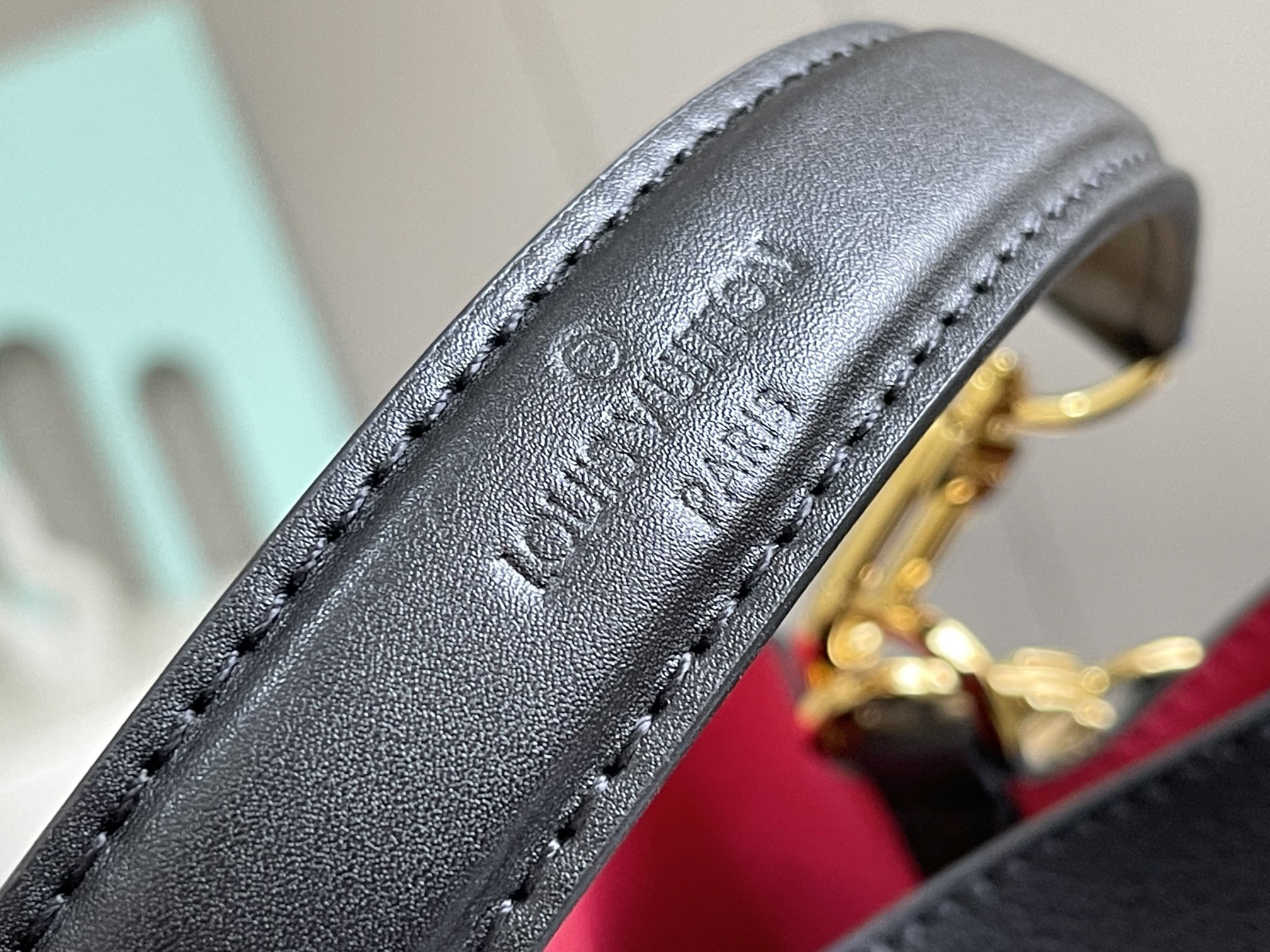 Louis Vuitton NéoNoé Medium Bucket Bag - Image 6