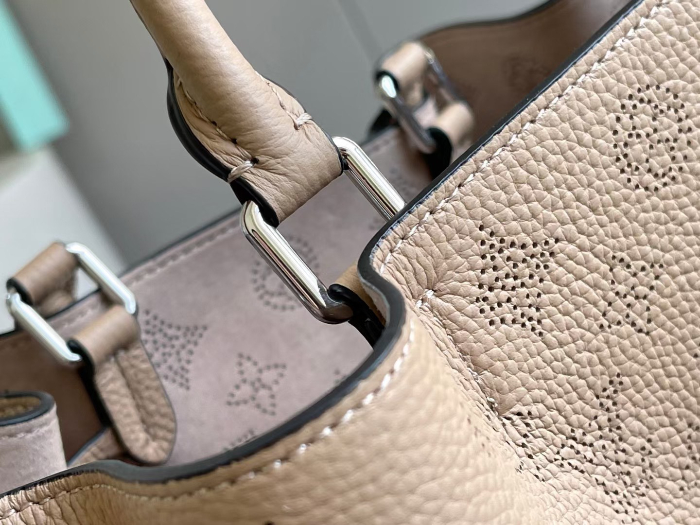 Bella Tote Bag - Image 6