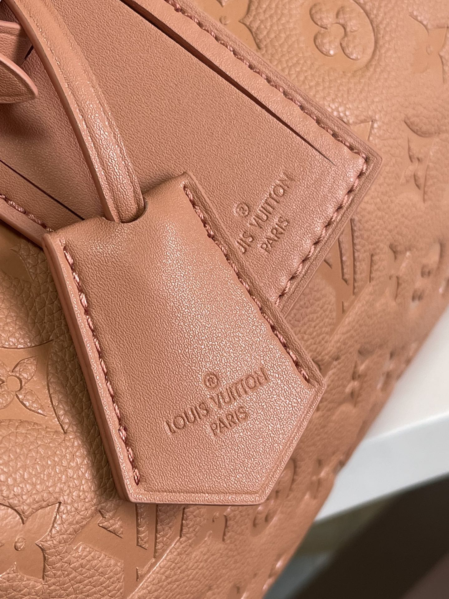Louis Vuitton Speedy Soft 30 Handbag - Image 6