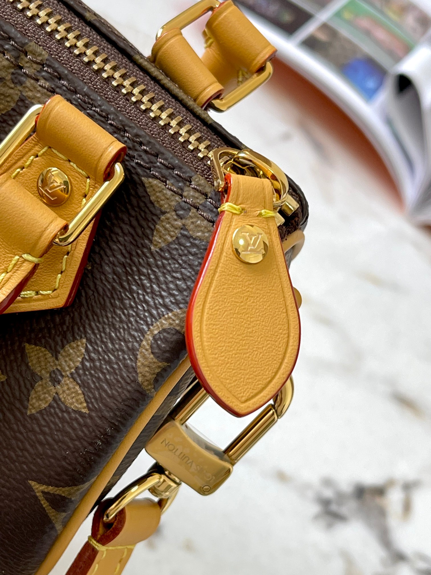 Louis Vuitton Speedy Handbag M81085 - Image 6