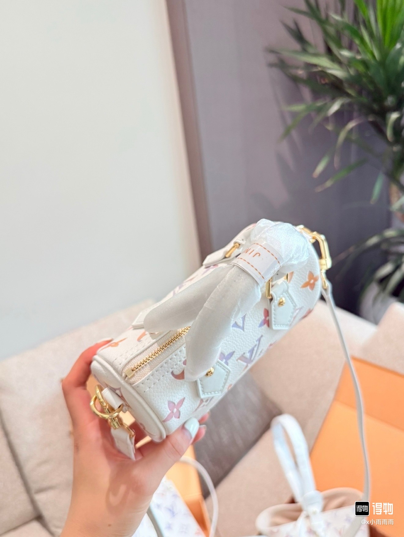 Nano Speedy 16 Handbag - Image 6