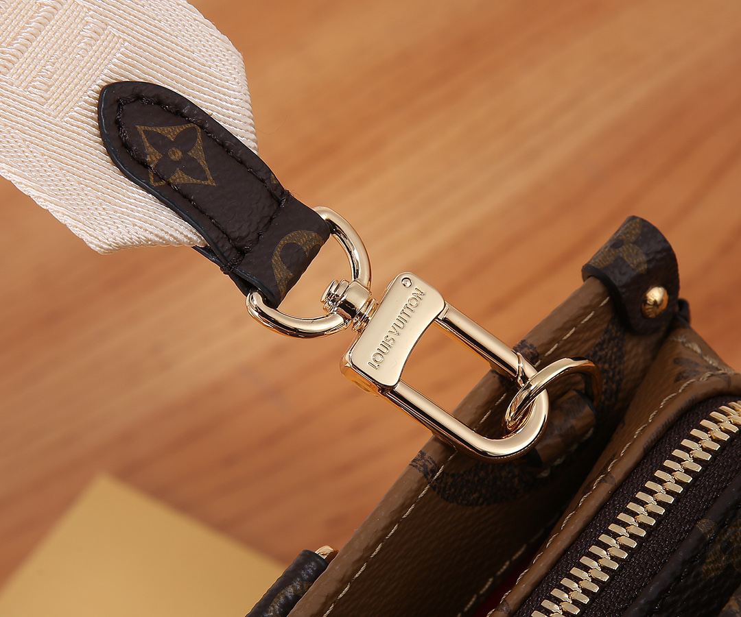 Louis Vuitton OnTheGo East West Tote Bag - Image 6
