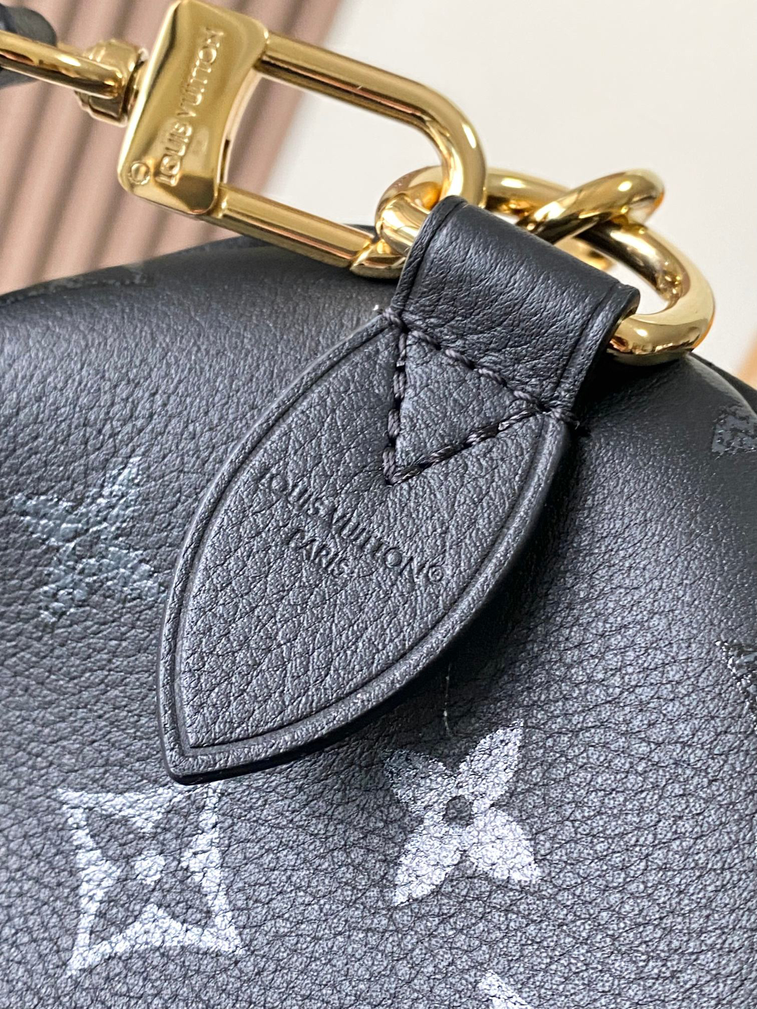 Louis Vuitton Speedy Bandoulière 25 Leather Crossbody Bag - Image 6