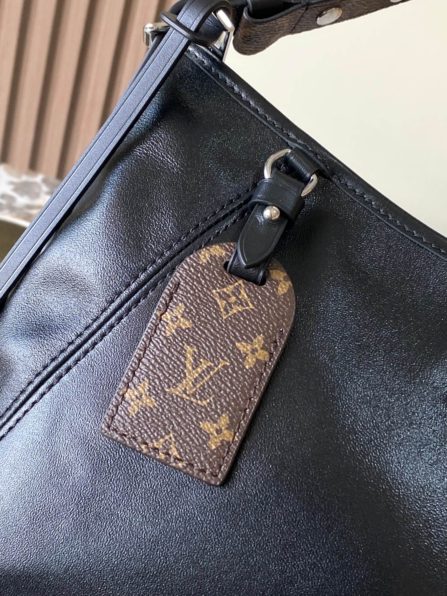 Carryall East West Handbag - Image 6