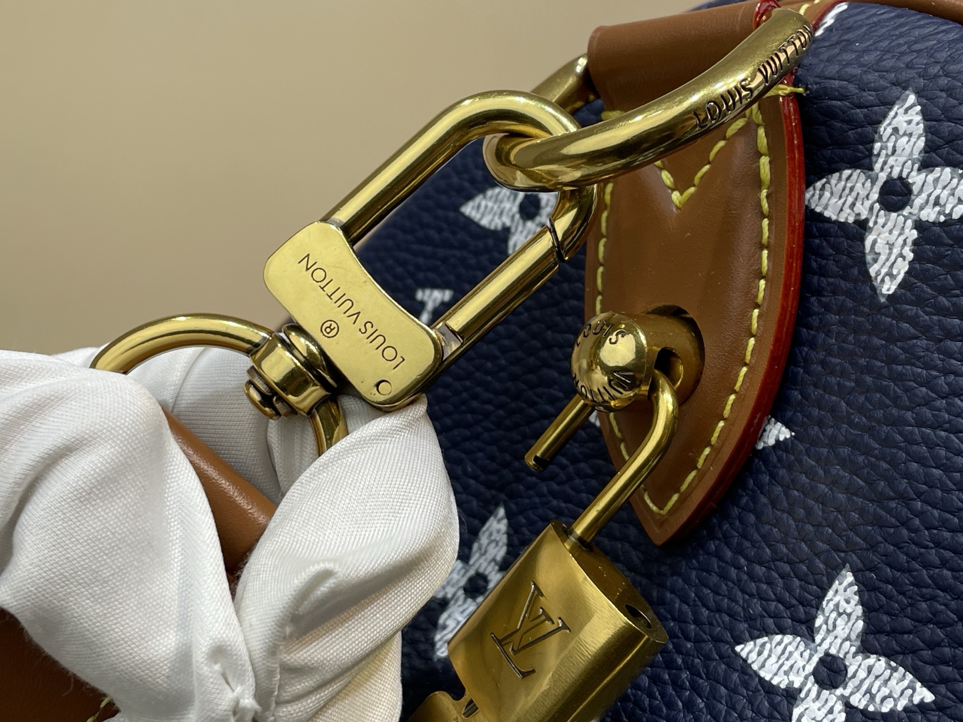 Louis Vuitton Speedy P9 Bandoulière 40 Monogram Leather Handbag - Image 6