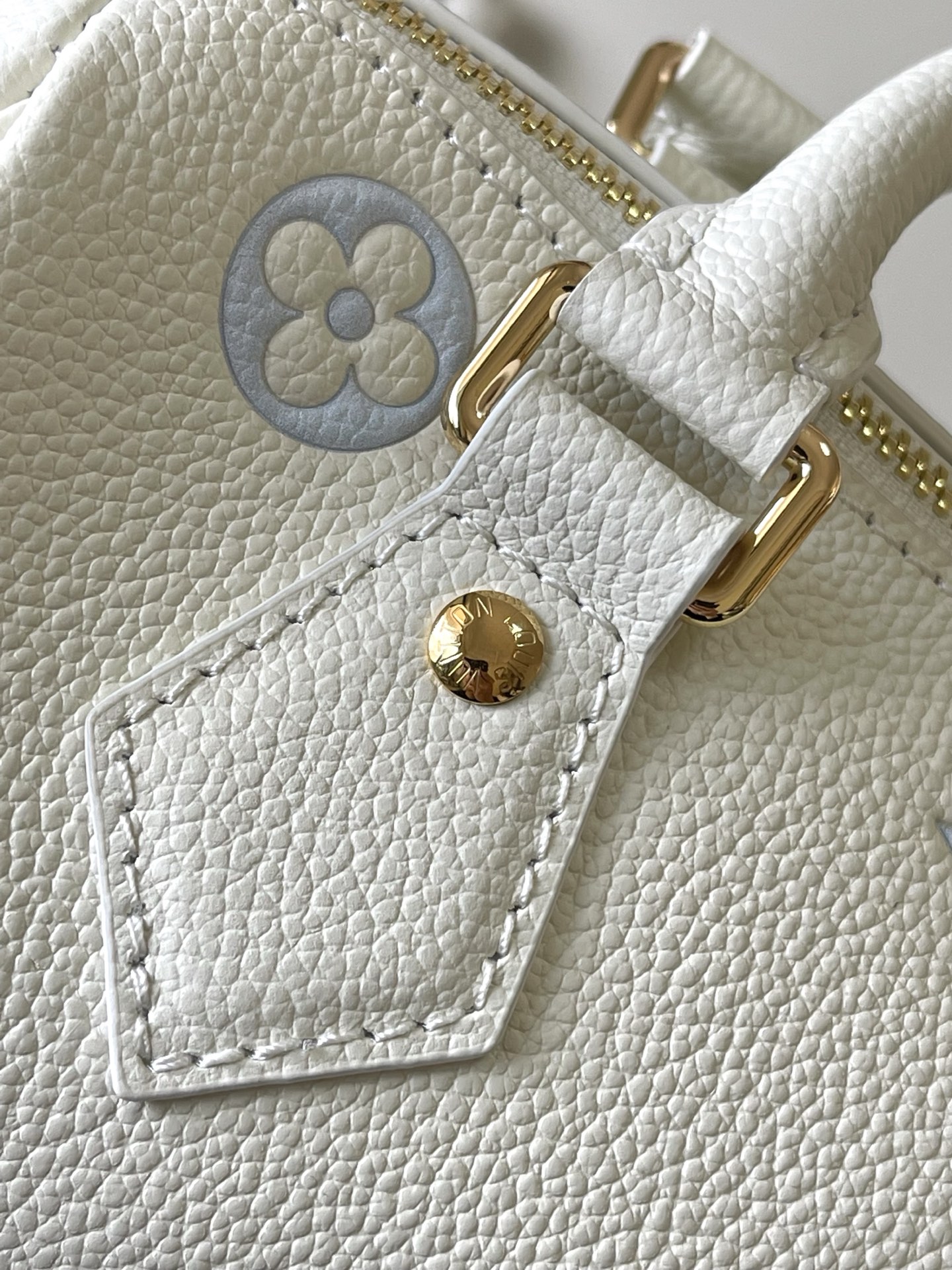 Speedy 20 Leather Handbag - Image 6