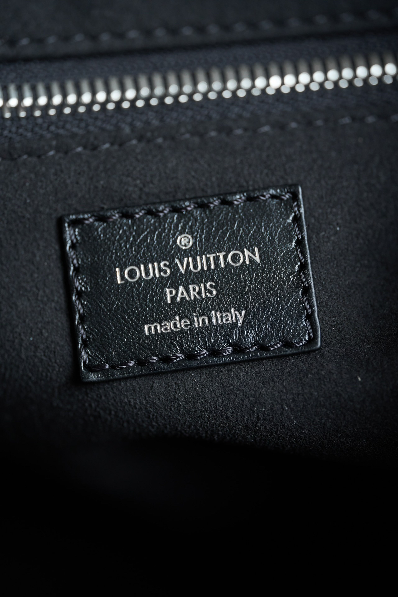 Louis Vuitton CarryAll Dark Handbag - Image 6