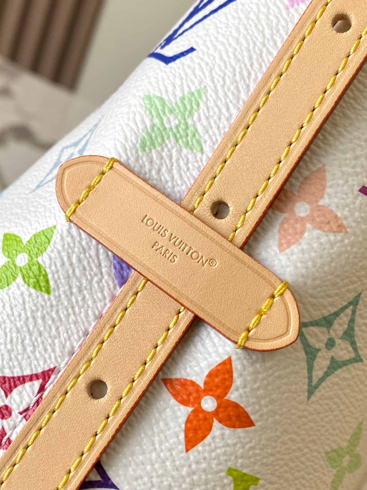 Carryall East West Handbag - Image 6