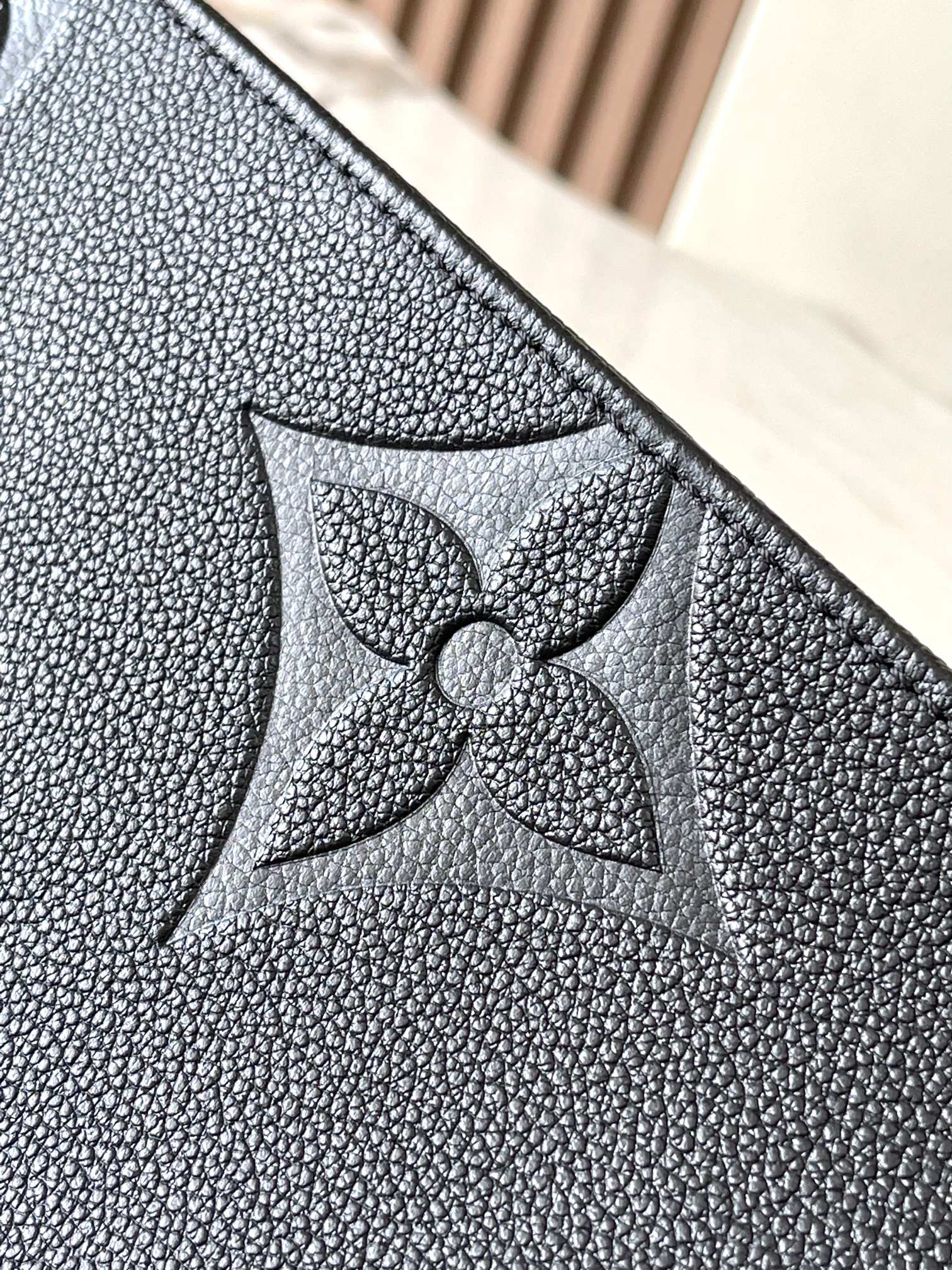 Louis Vuitton OnTheGo Medium Tote Bag - Image 6