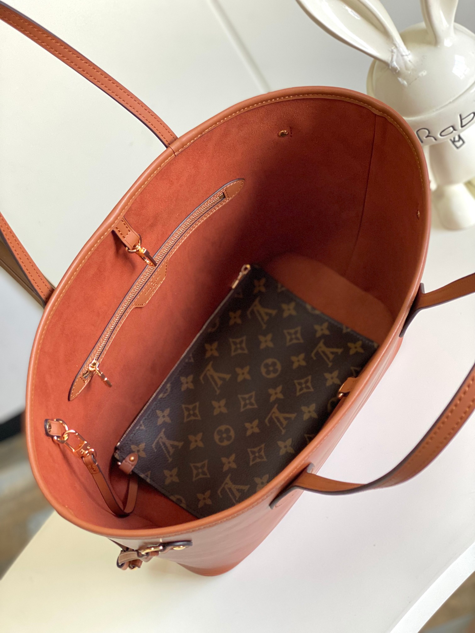 Louis Vuitton Neverfull MM Tote Bag in Epi Leather - Image 6