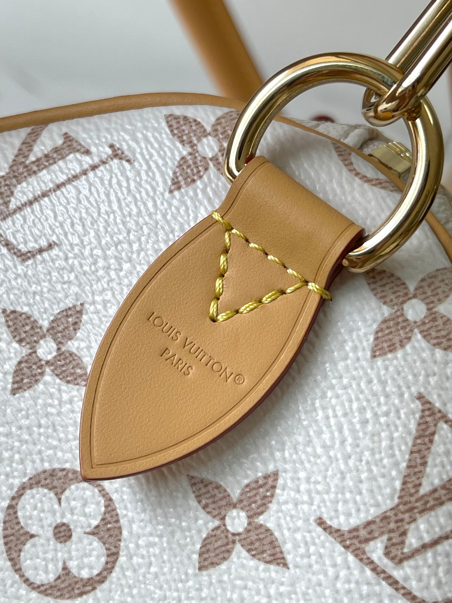 Speedy Soft 30 Lucky Handbag - Image 6