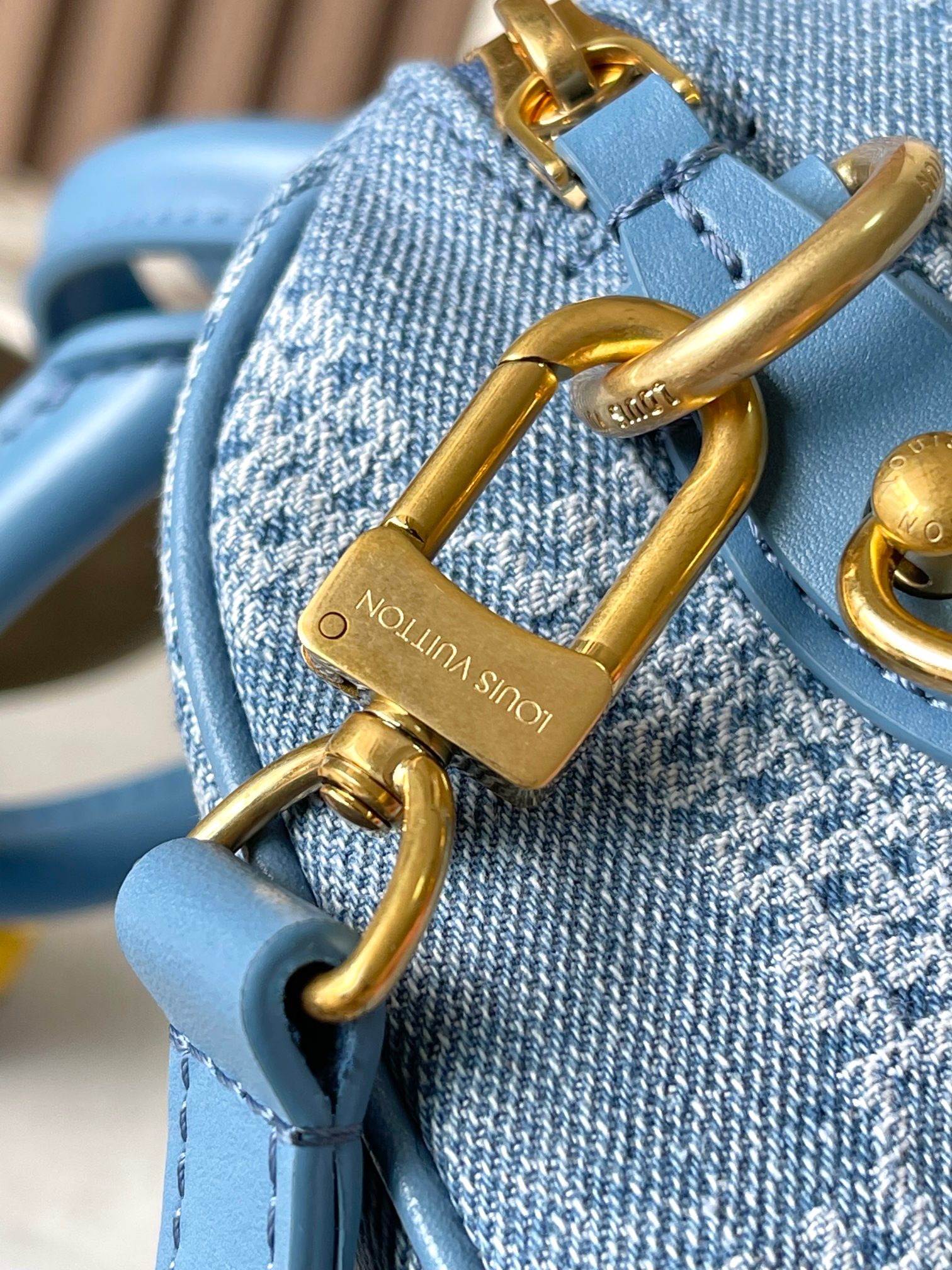 Louis Vuitton Speedy 18 Bandoulière Denim Handbag - Image 6