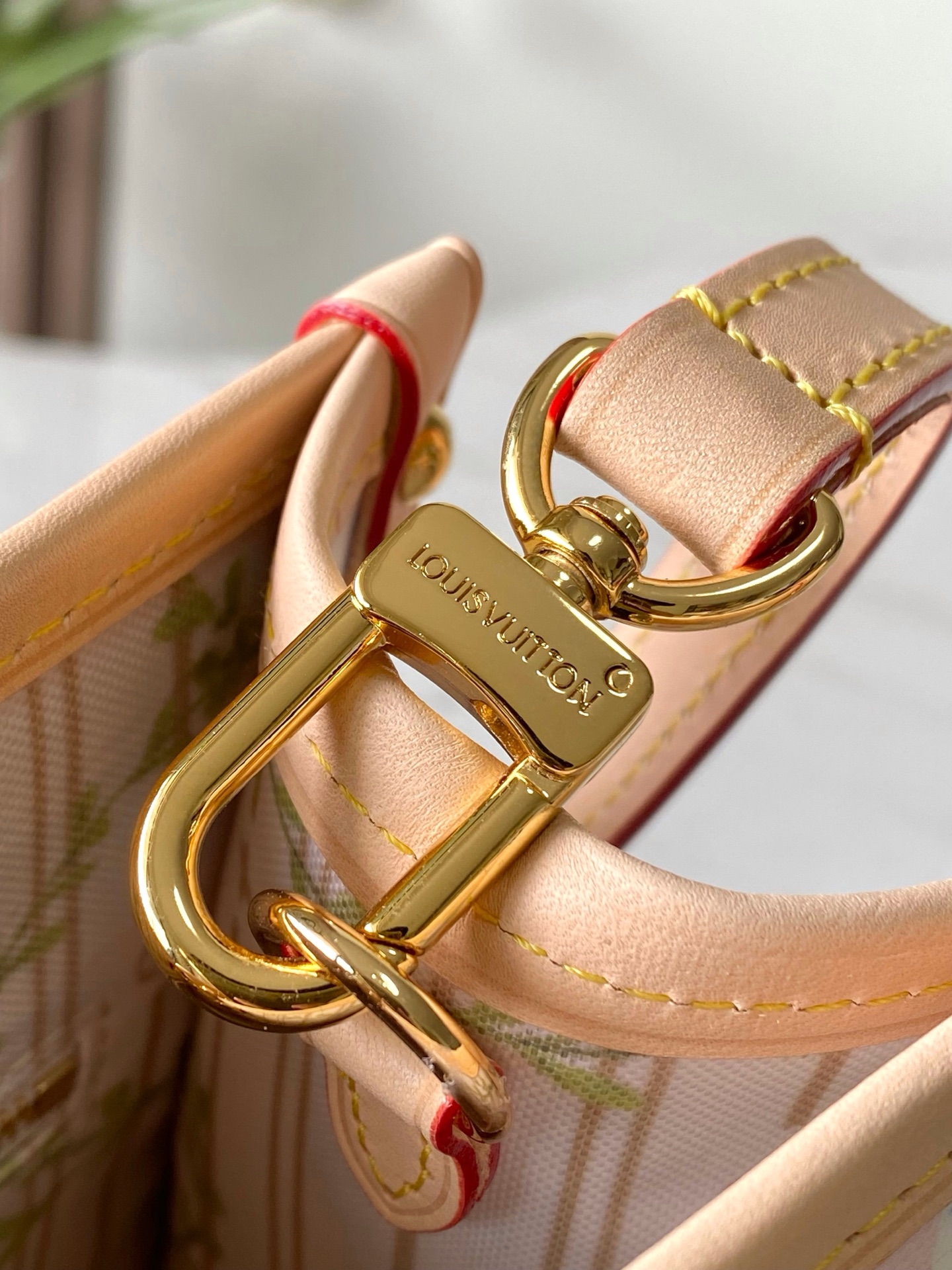 Louis Vuitton All In BB Handbag in Pink Monogram Canvas - Image 6