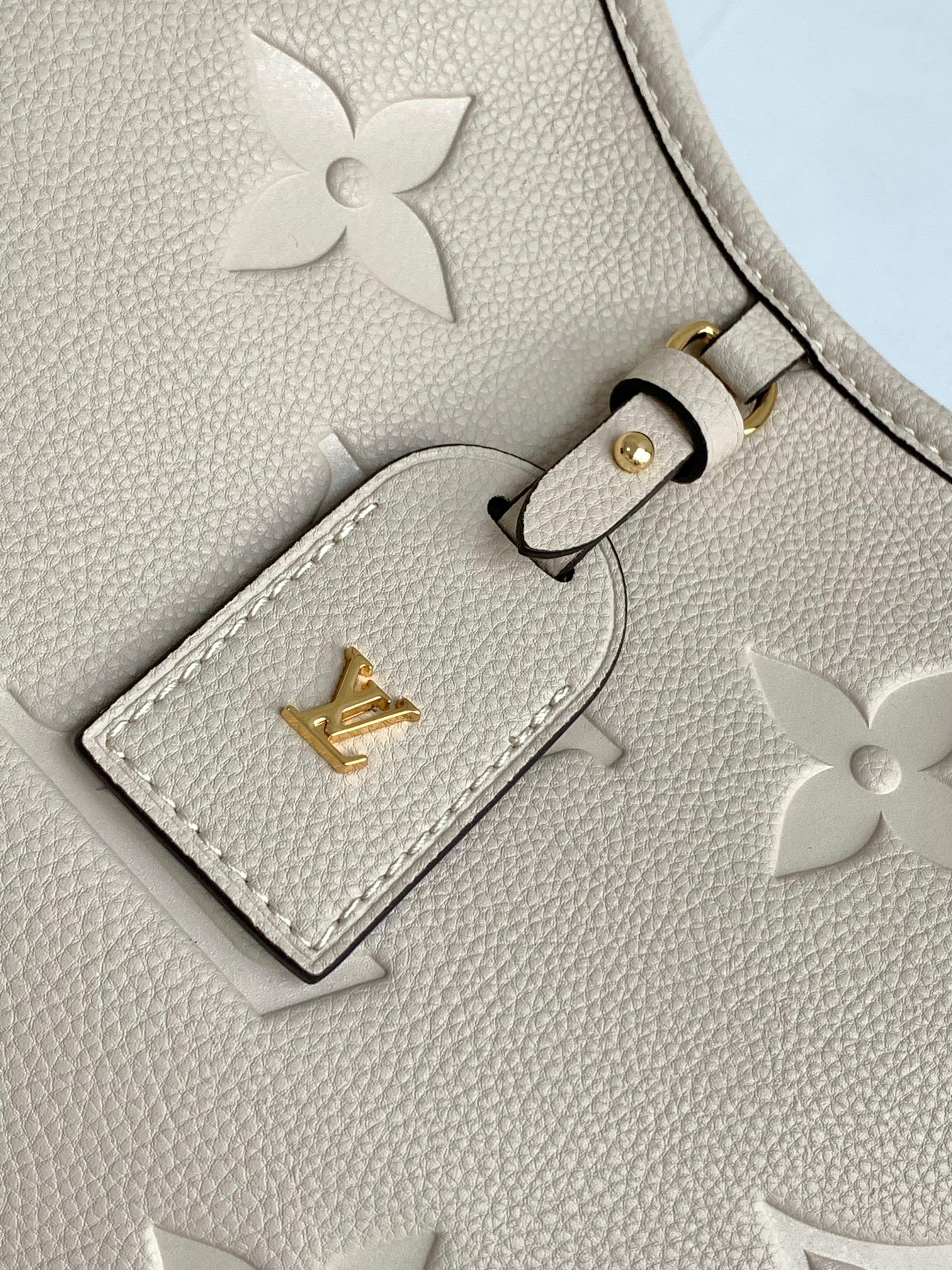 Louis Vuitton CarryAll Small Tote Bag in Off-White Monogram Empreinte Leather - Image 6