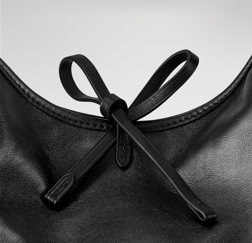 Louis Vuitton CarryAll Dark Medium Shoulder Bag - Image 6
