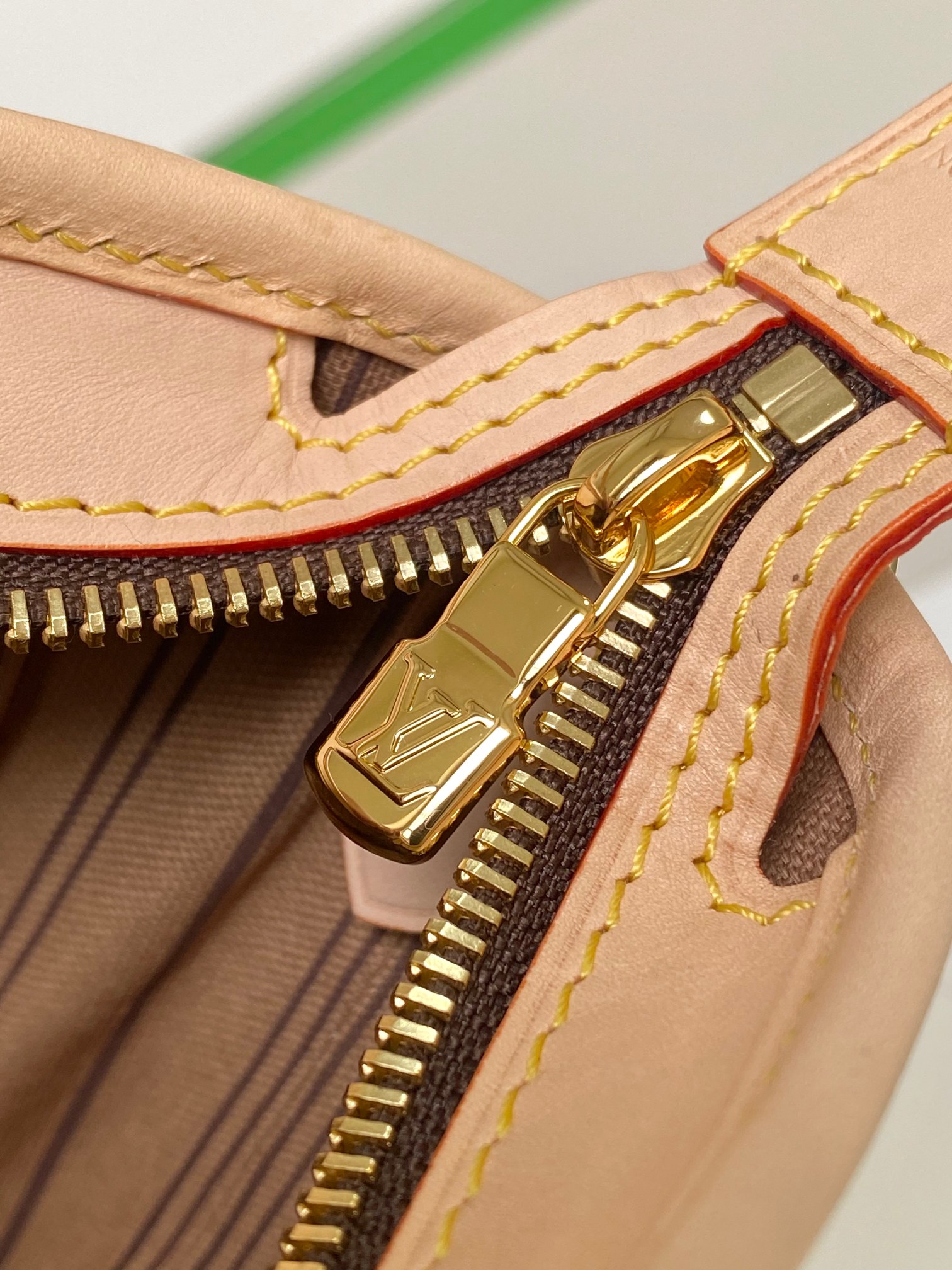 Louis Vuitton Neverfull BB Tote Bag in Damier Ebene Canvas - Image 6