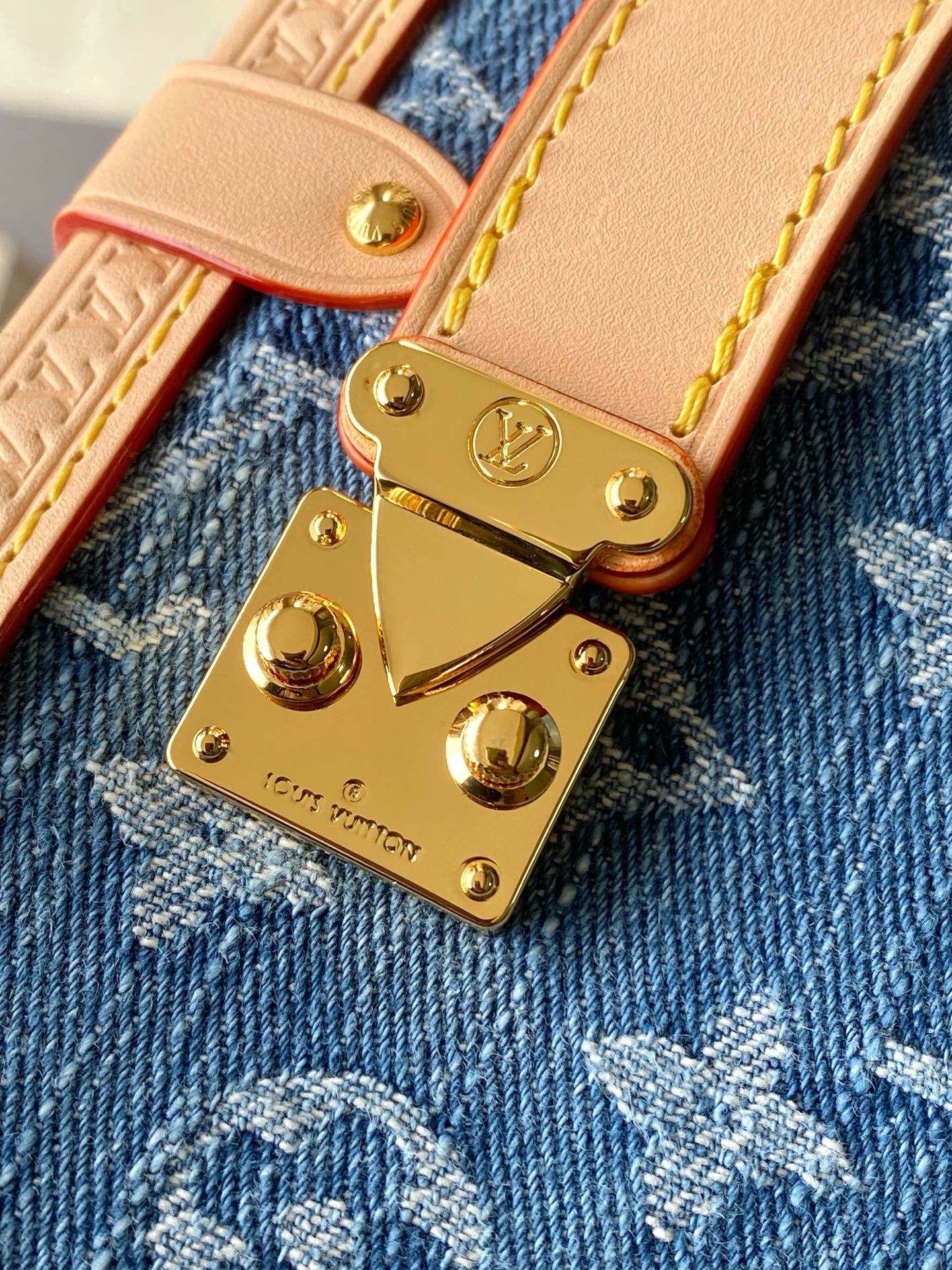 Louis Vuitton Side Trunk Medium Denim Rendez-Vous Crossbody Bag - Image 6