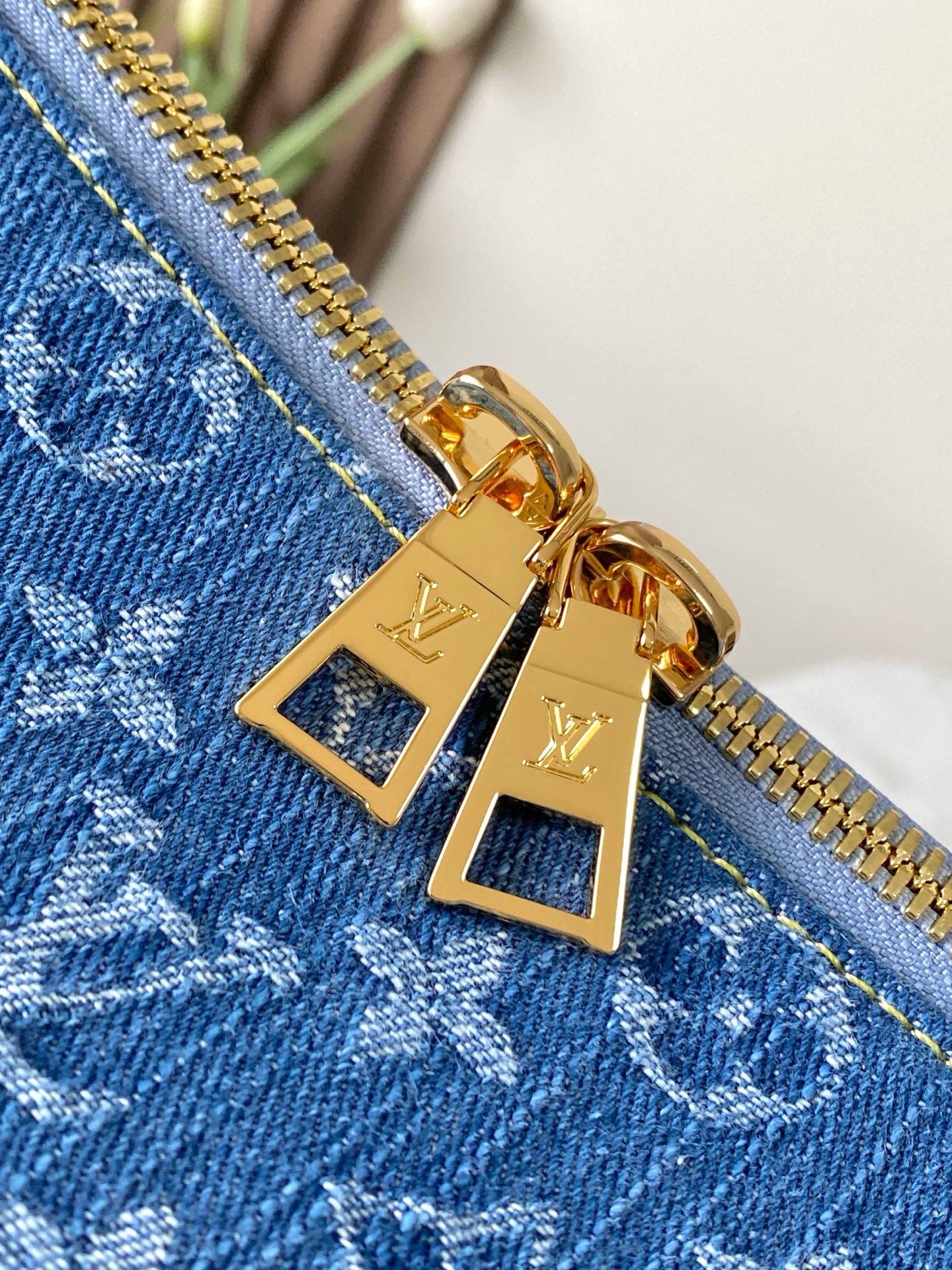 Louis Vuitton Coussin Hobo MM Denim Shoulder Bag - Image 6