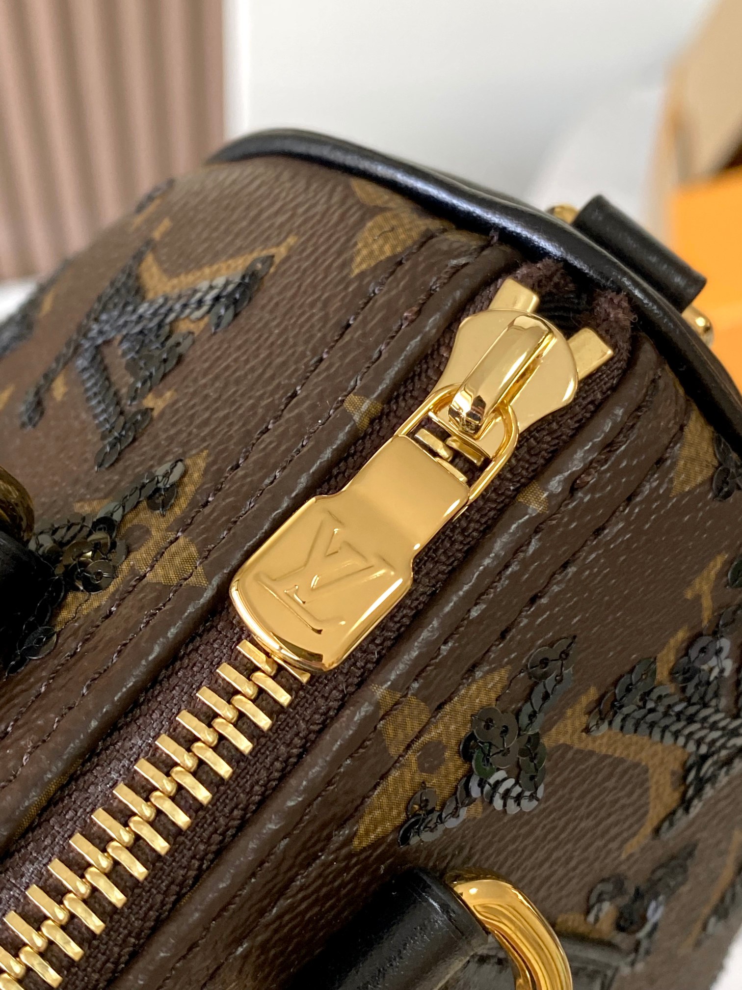 Speedy Bandoulière 20 Handbag - Image 6