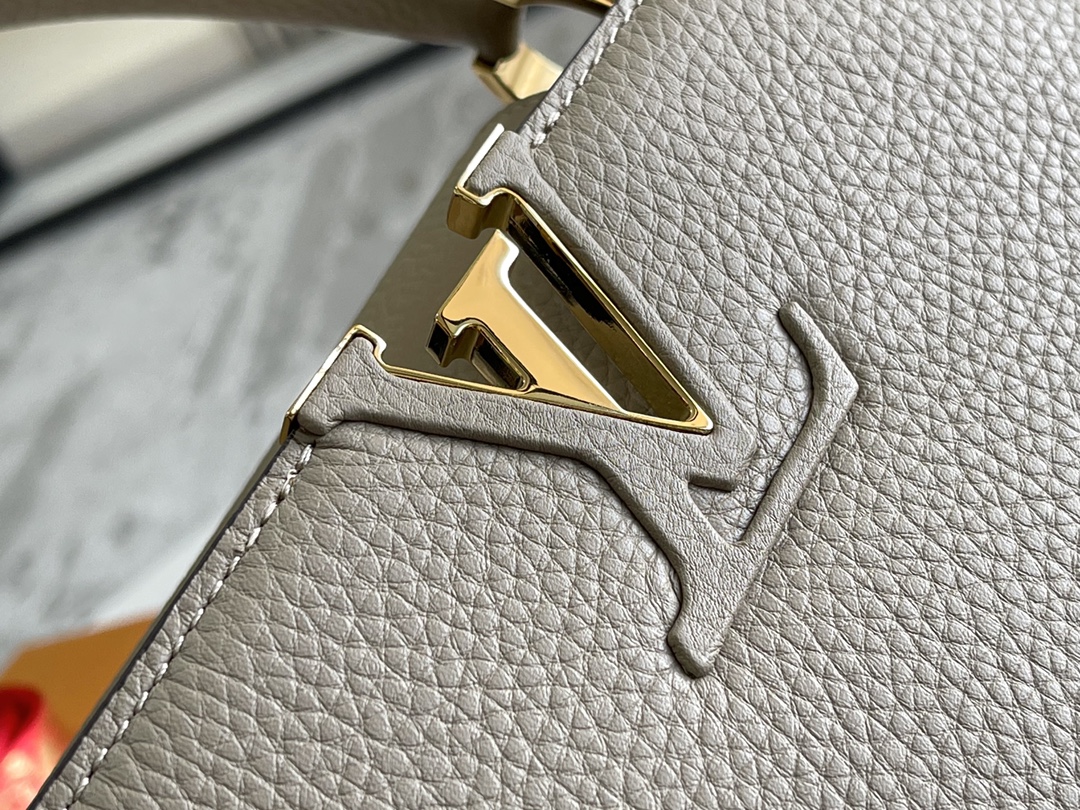 Louis Vuitton Capucines Handbag M94428, Elephant Gray, Medium Gold-Tone Hardware - Image 6