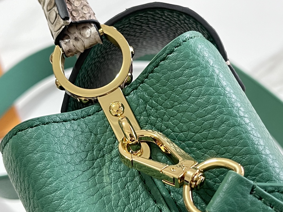 Louis Vuitton Capucines BB Handbag - Image 6