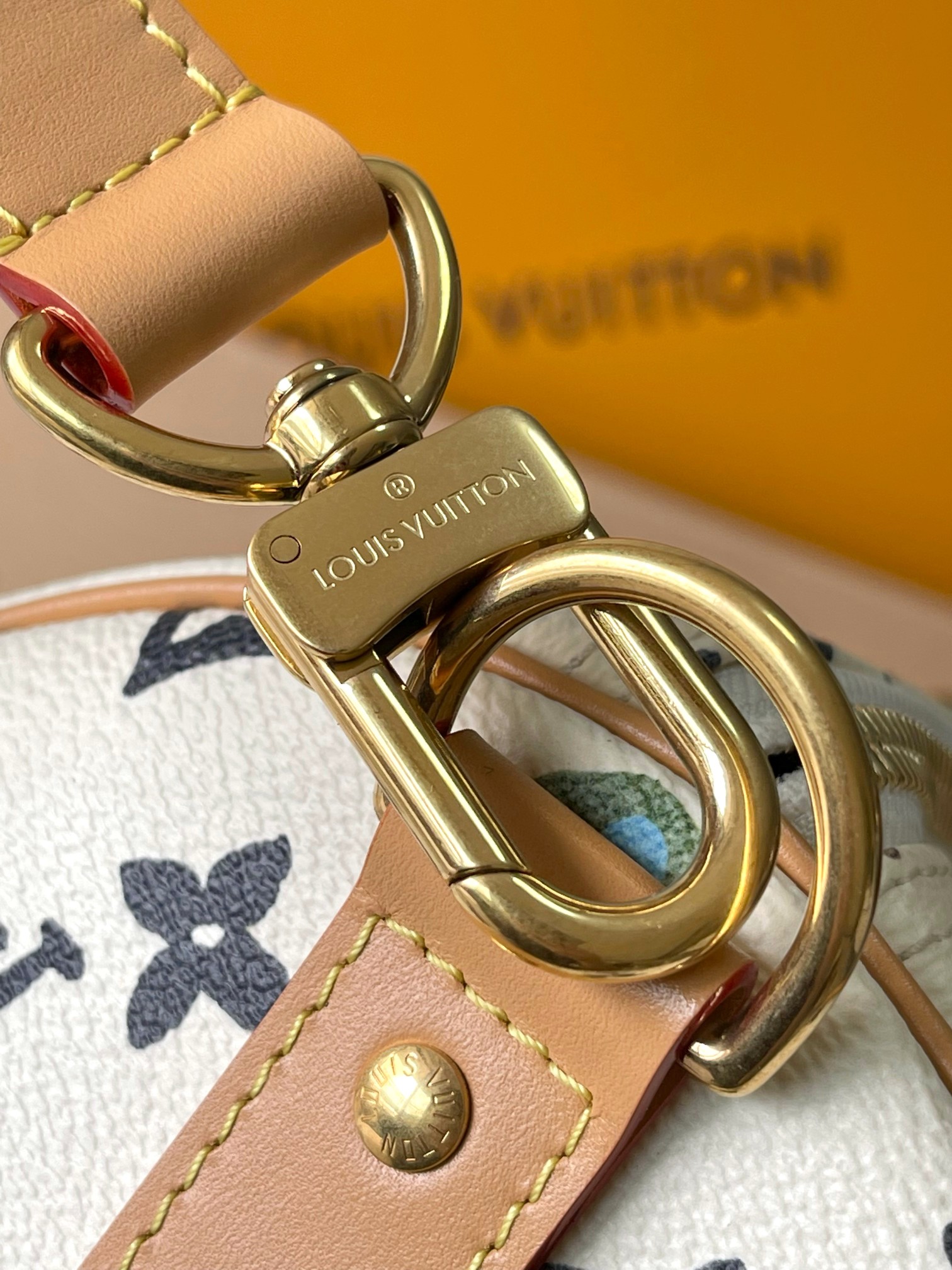 Louis Vuitton Keepall 45 Travel Bag in Damier Graphite - Image 6