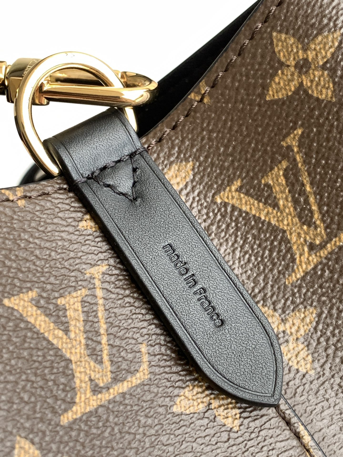 Louis Vuitton NeoNoe Monogram Shoulder Bag - Image 6