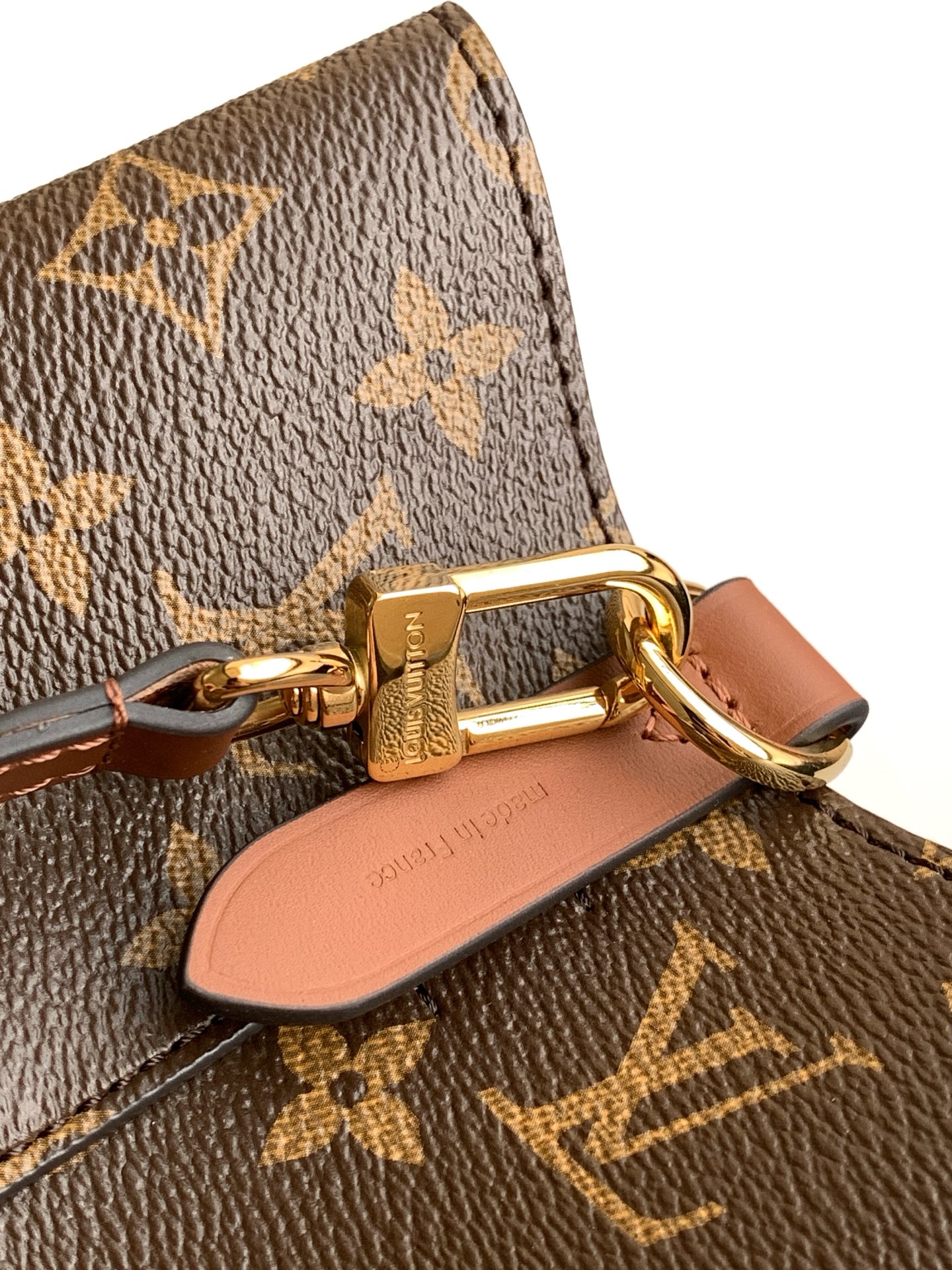 Louis Vuitton NéoNoé Bucket Bag in Monogram Canvas - Image 6