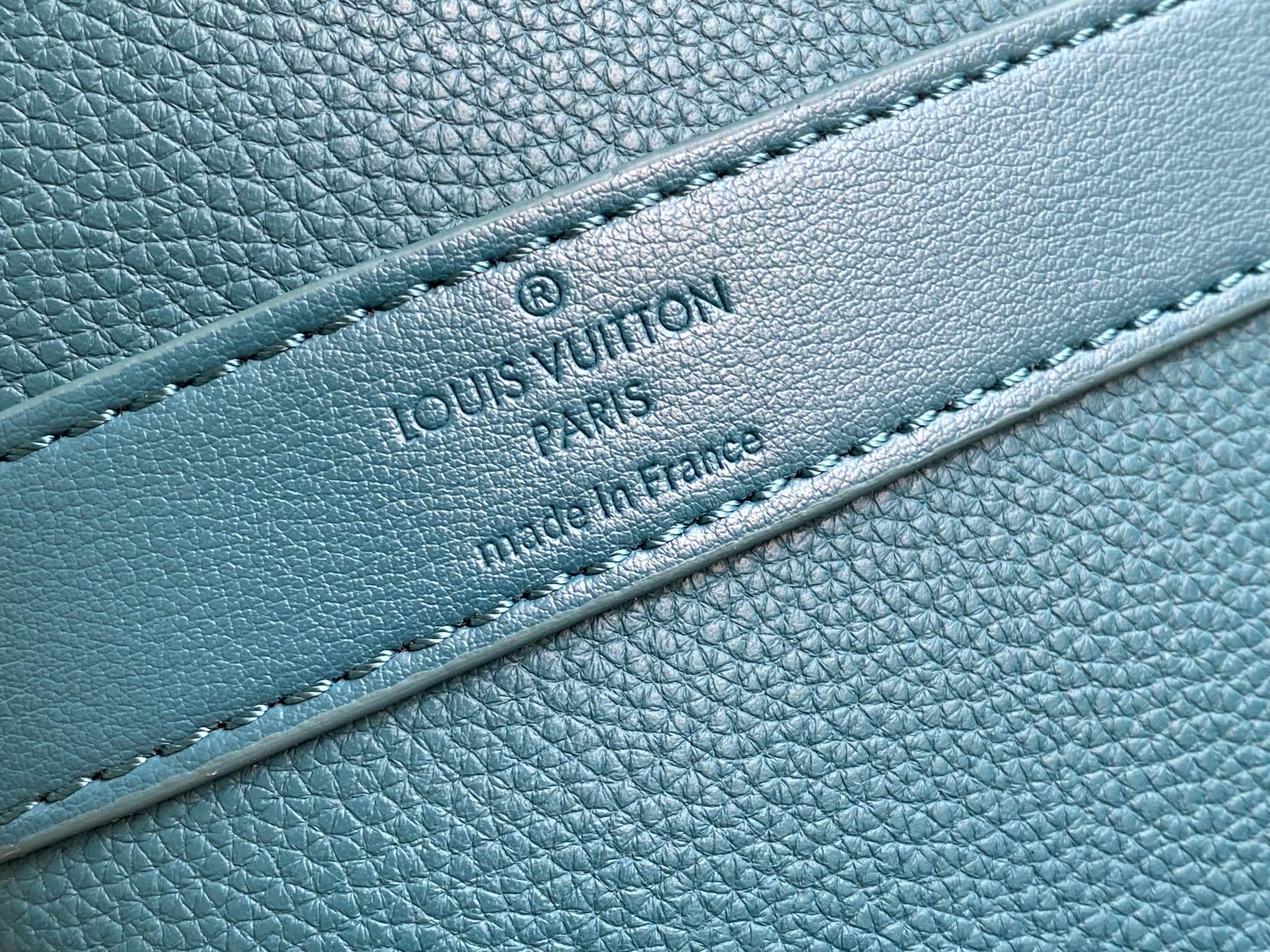Louis Vuitton Keepall Bandoulière 50 Travel Bag - Image 6