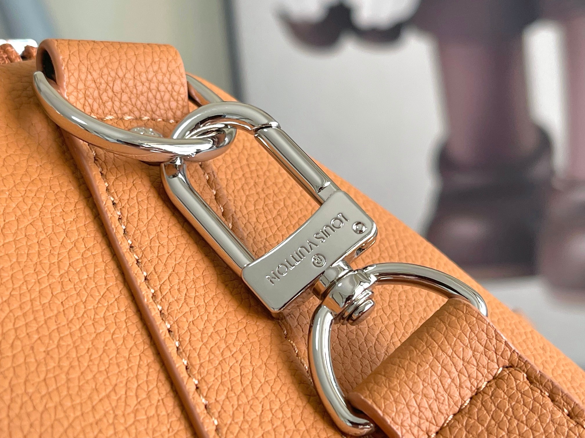 Louis Vuitton Keepall Bandoulière 50 Travel Bag - Image 6