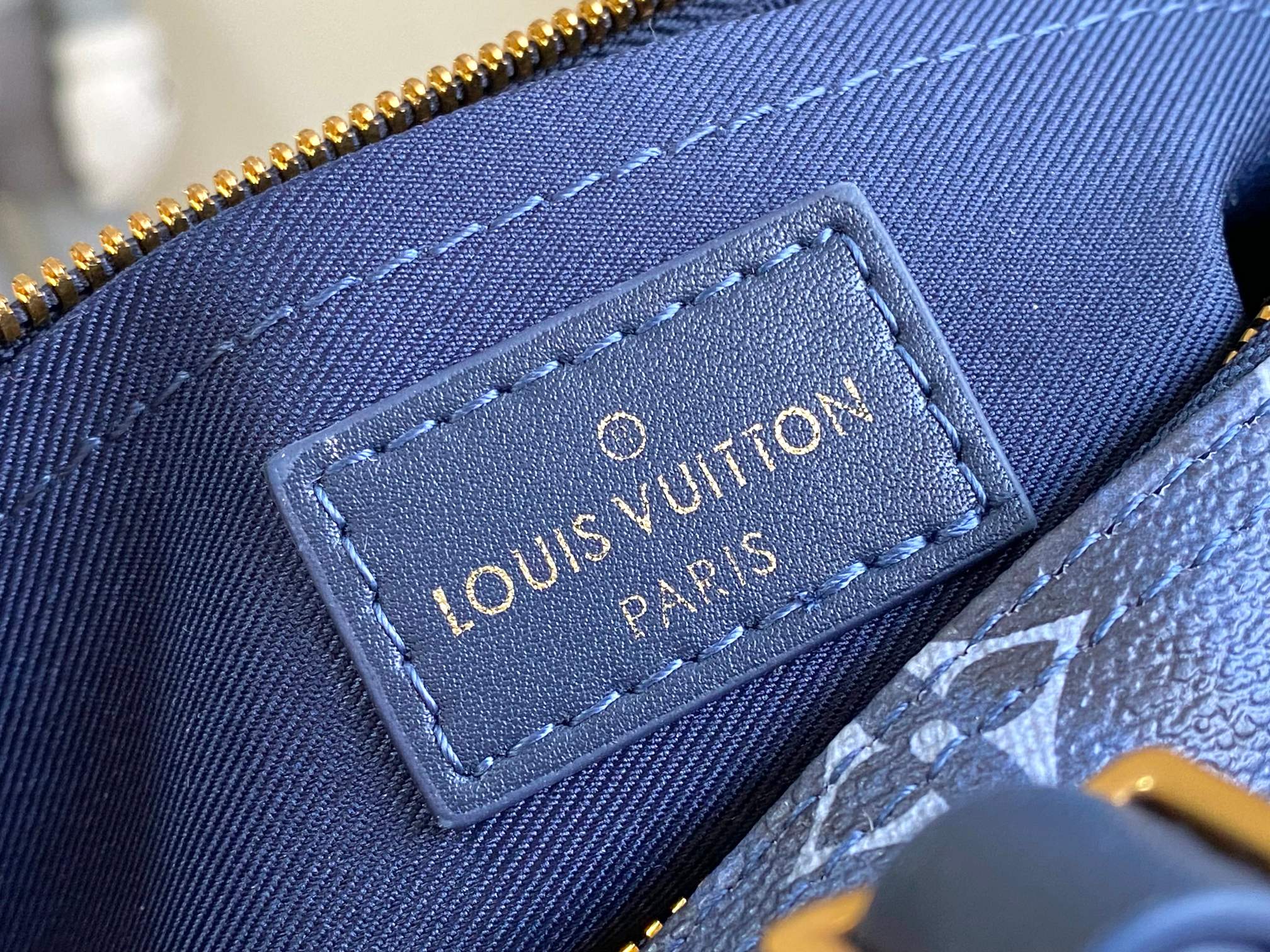 Louis Vuitton Keepall Bandoulière 25 M46804 Blue Flame Shoulder Bag - Image 6