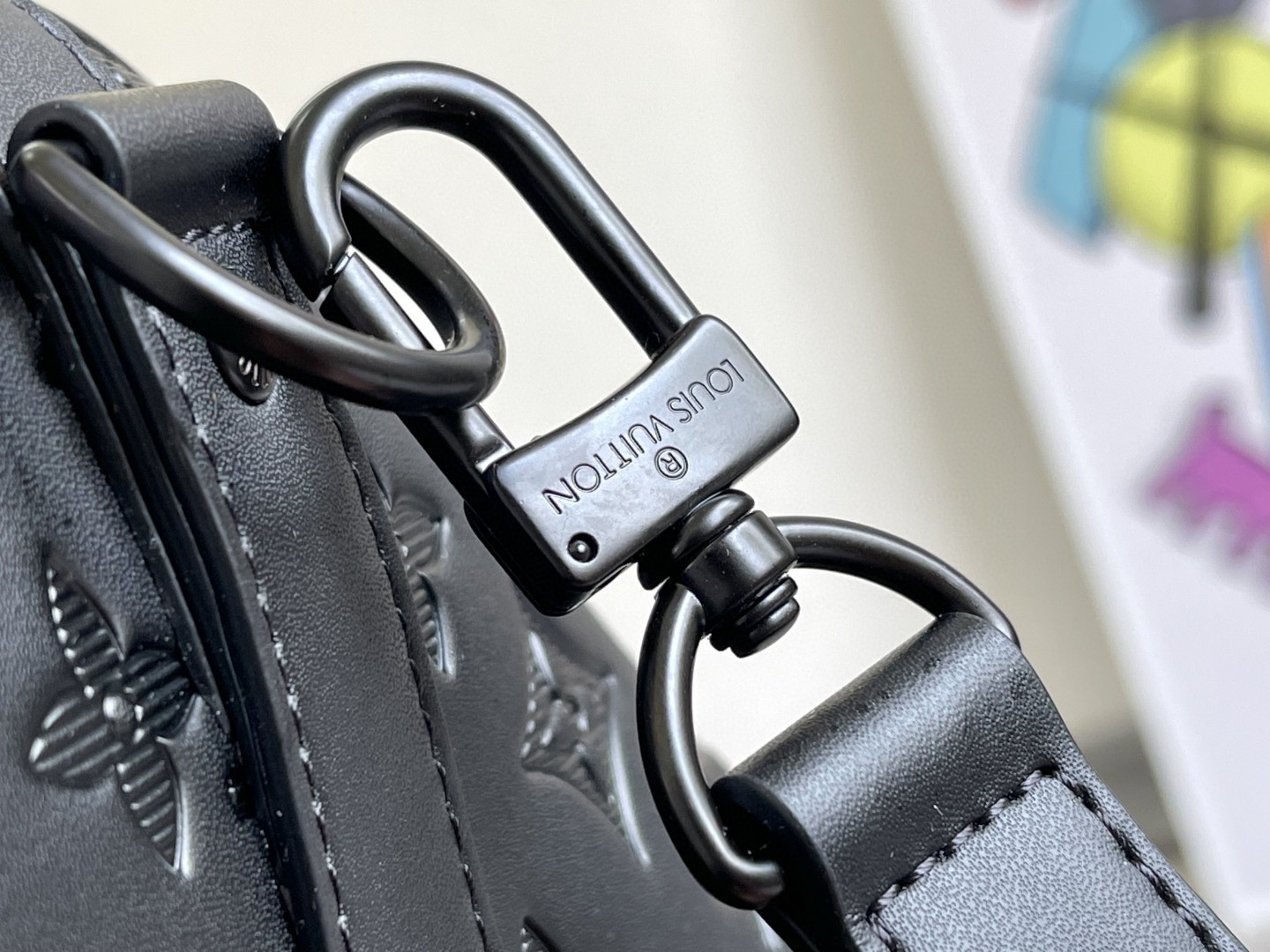 Louis Vuitton Keepall Bandoulière 50 Monogram Shadow Travel Bag - Image 6