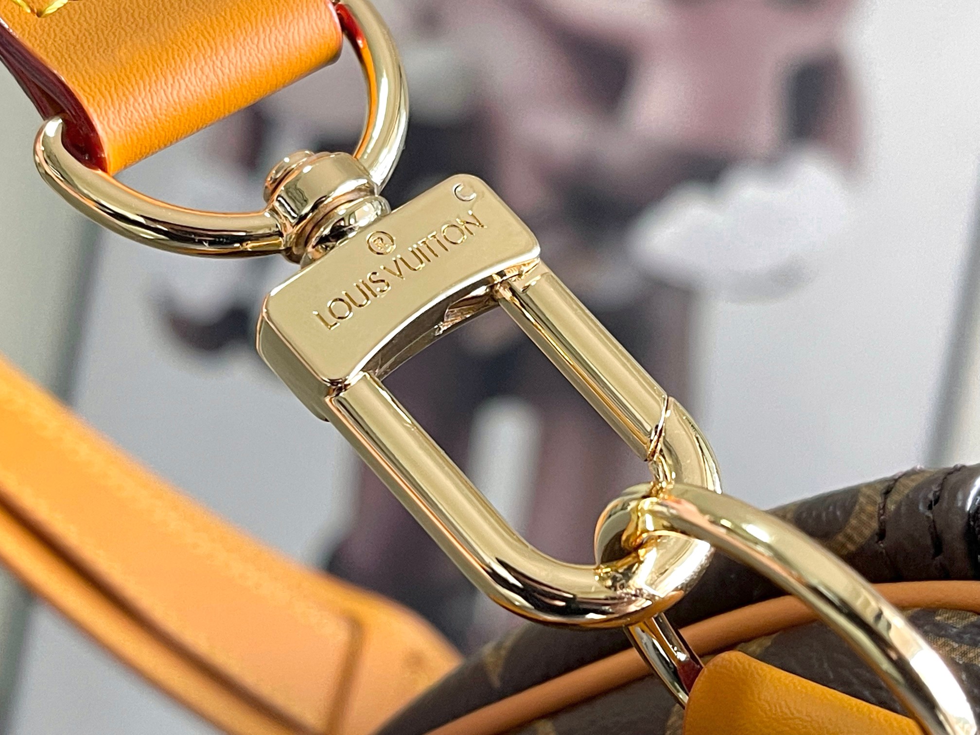 Louis Vuitton Keepall Bandoulière 50 Travel Bag M14735 - Image 6