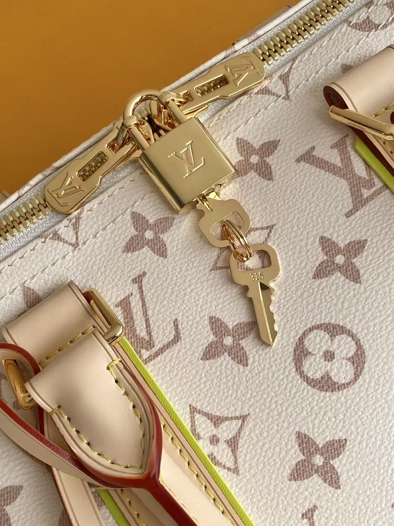 Louis Vuitton Keepall Bandoulière 45 Travel Bag in Monogram Dune - Image 6
