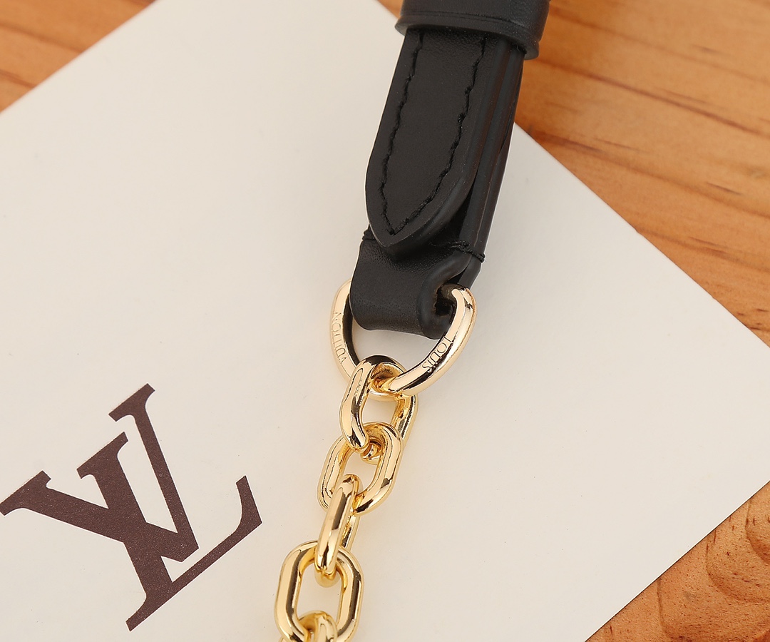 Louis Vuitton Atlantis BB Monogram Reverse Canvas Handbag - Image 6