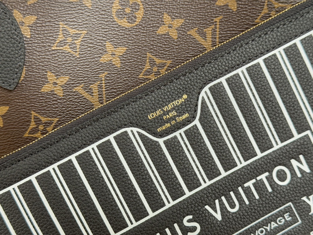 Louis Vuitton Neverfull MM Damier Azur Canvas Tote Bag - Image 6