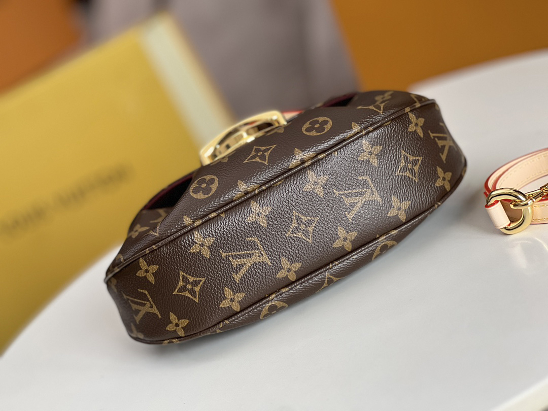 Louis Vuitton Sunset M13617 Shoulder Bag in Monogram Denim Canvas - Image 6