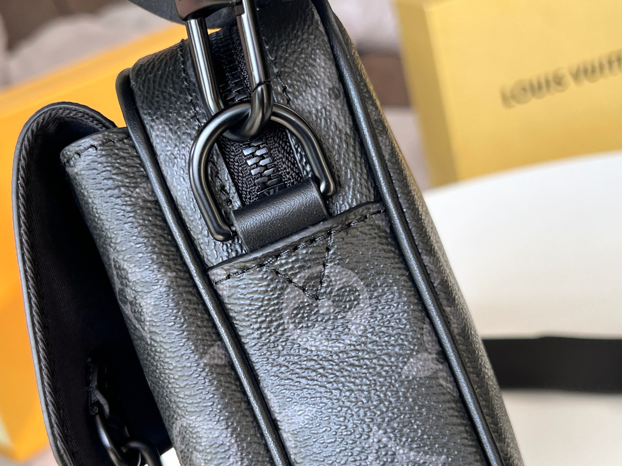 Louis Vuitton Steamer Messenger Bag M46795 in Black Pattern - Image 6