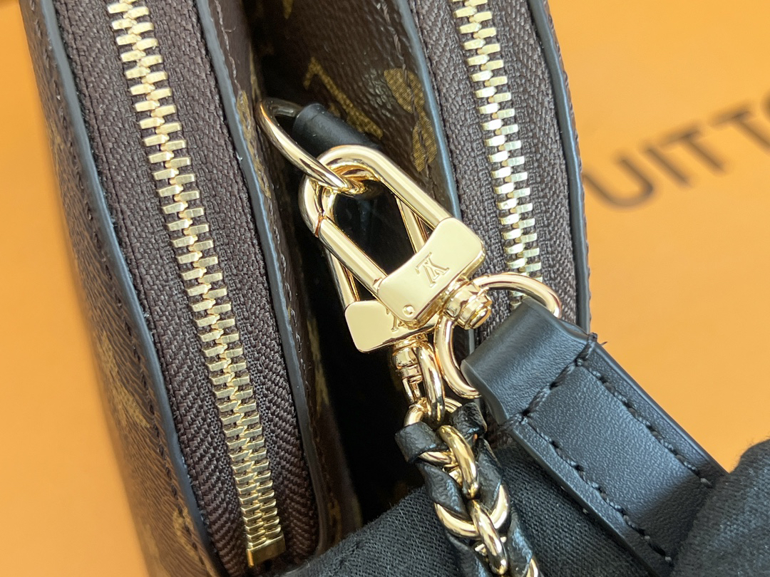 Louis Vuitton Alma Handbag with Woven Chain - Image 6