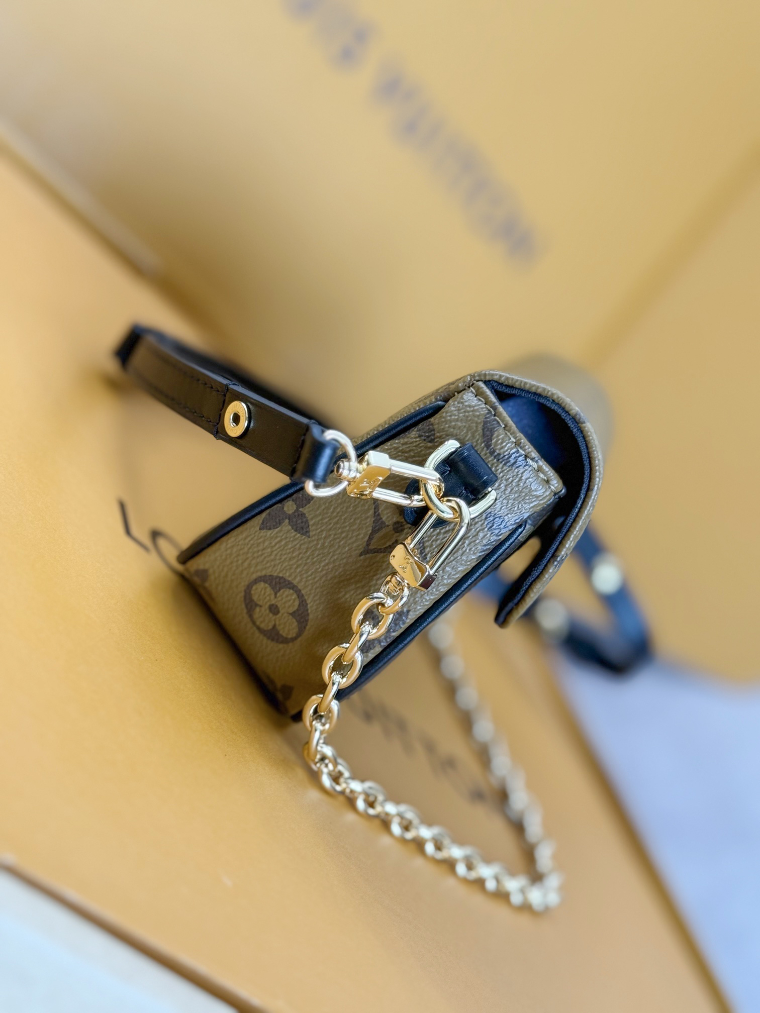 Louis Vuitton Wallet On Chain Ivy Monogram Canvas Bag M81911 - Image 6