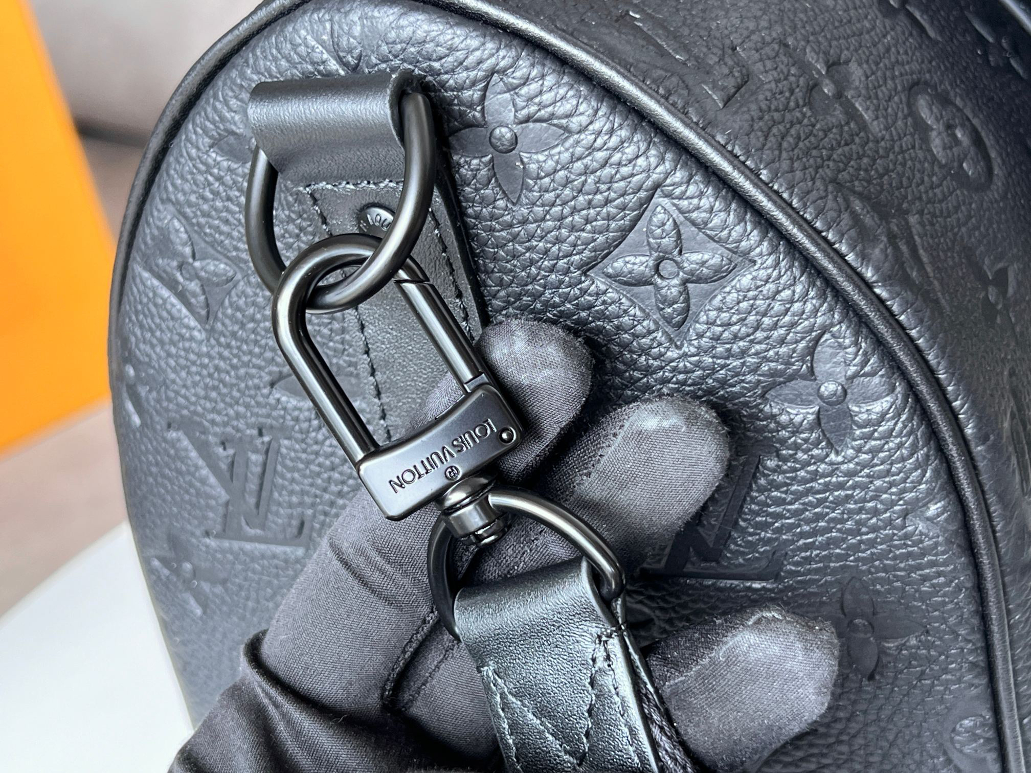 Louis Vuitton Keepall Bandoulière 35 Travel Bag - Image 6