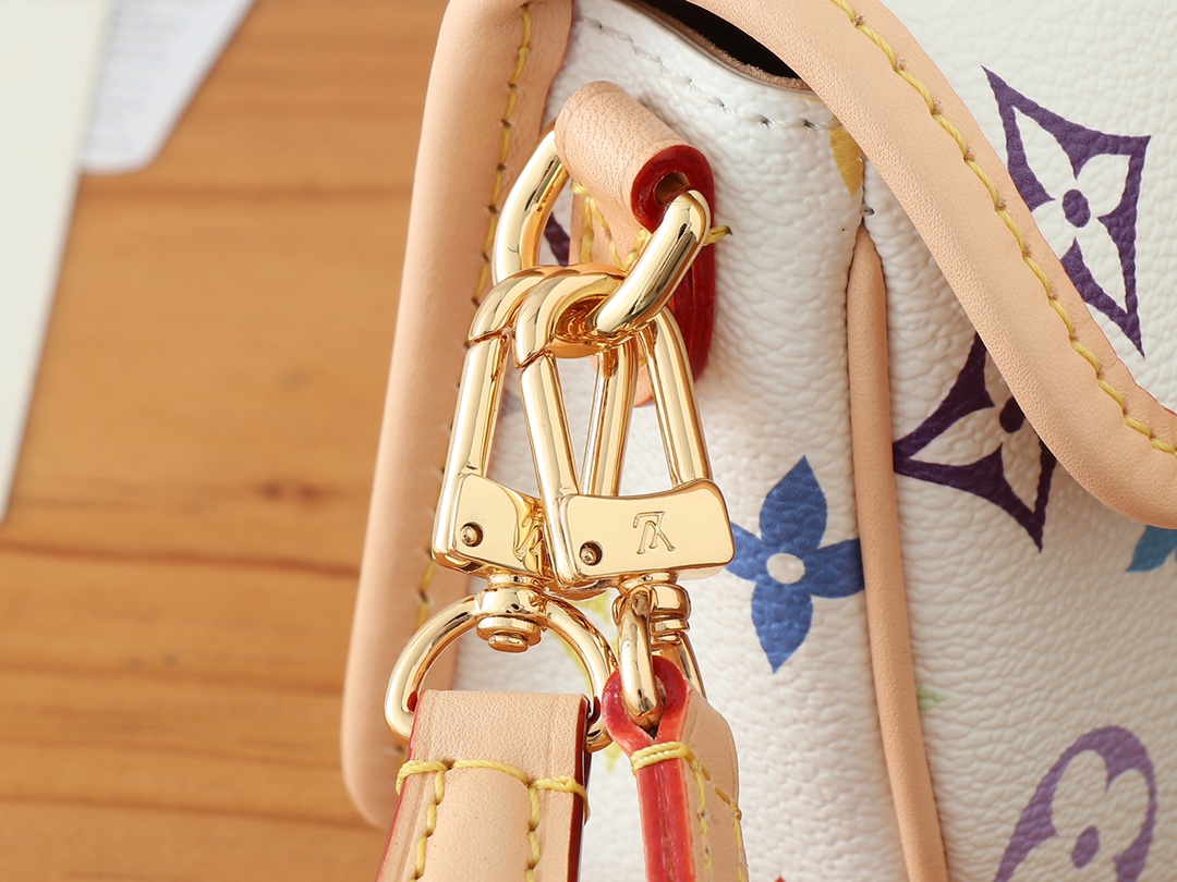 Louis Vuitton Nano Diane Bag – Louis Vuitton x Takashi Murakami Collaboration - Image 6
