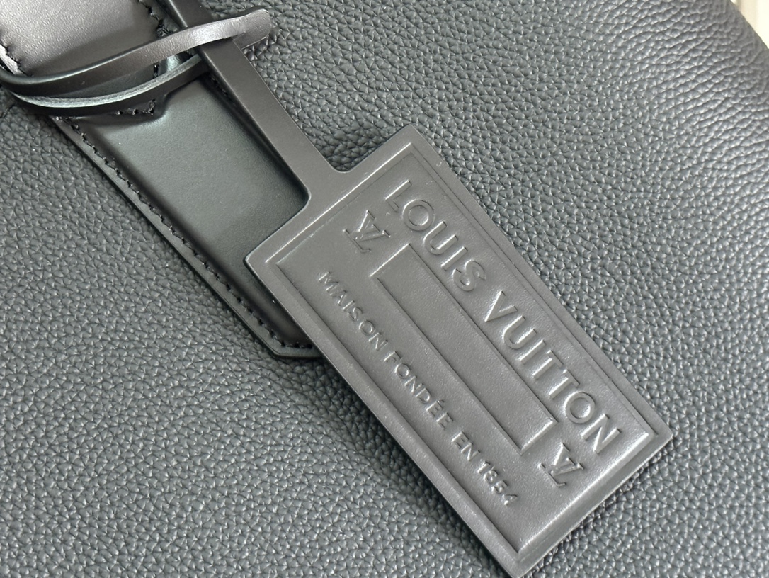 Louis Vuitton Pilot Tote Bag - Image 6
